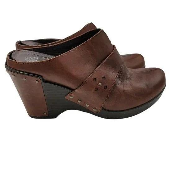 Dansko Women's Brown Leather Slip On Wedge Mules Euro Size 40 US Size 9.5 - Picture 2 of 7